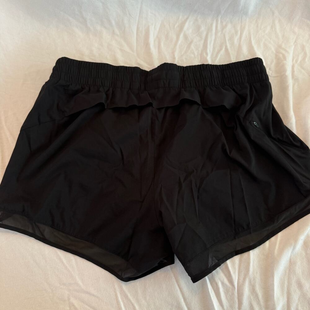 Athleta MESH RACER RUN SHORT 4 inch inseam size large - Picture 2 of 3